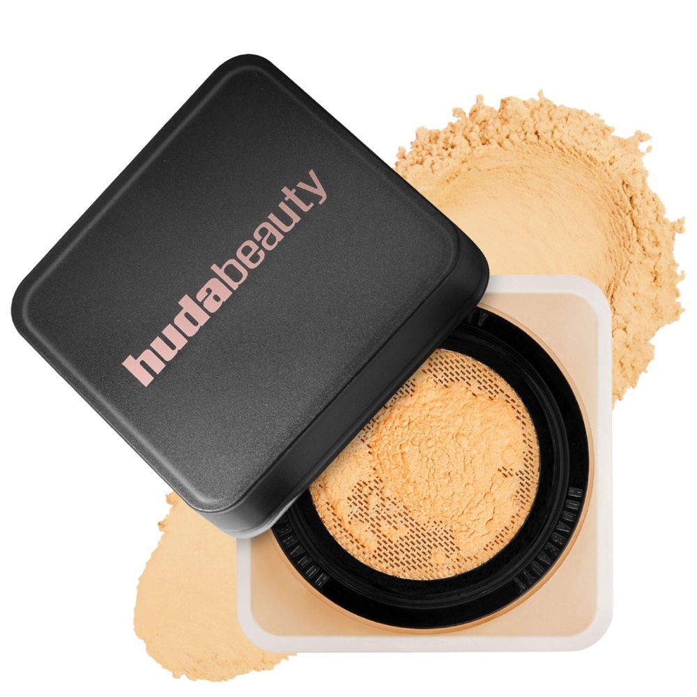 Huda Beauty Easy Bake Loose Powder in Blondie